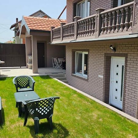 Garden Apartmani Ягодина Екстериор снимка