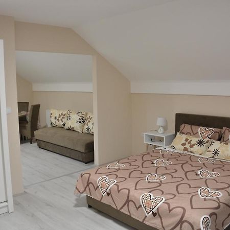 Garden Apartmani Ягодина Екстериор снимка