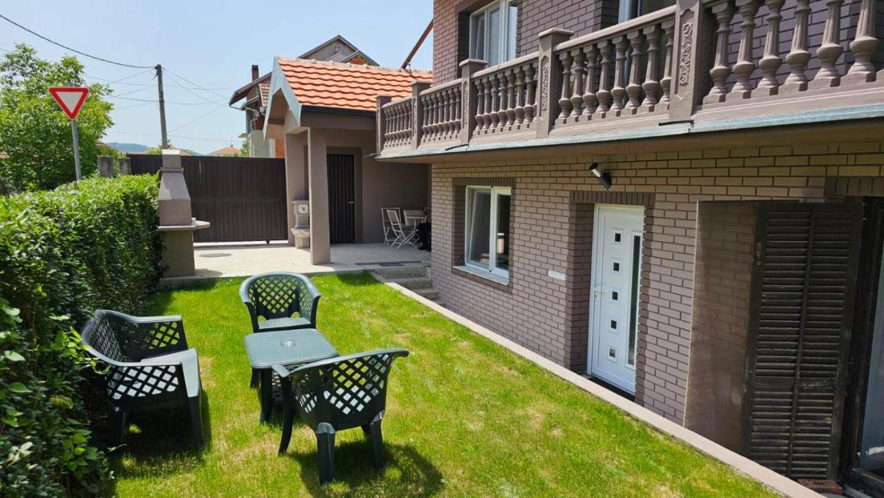 Garden Apartmani Ягодина Екстериор снимка