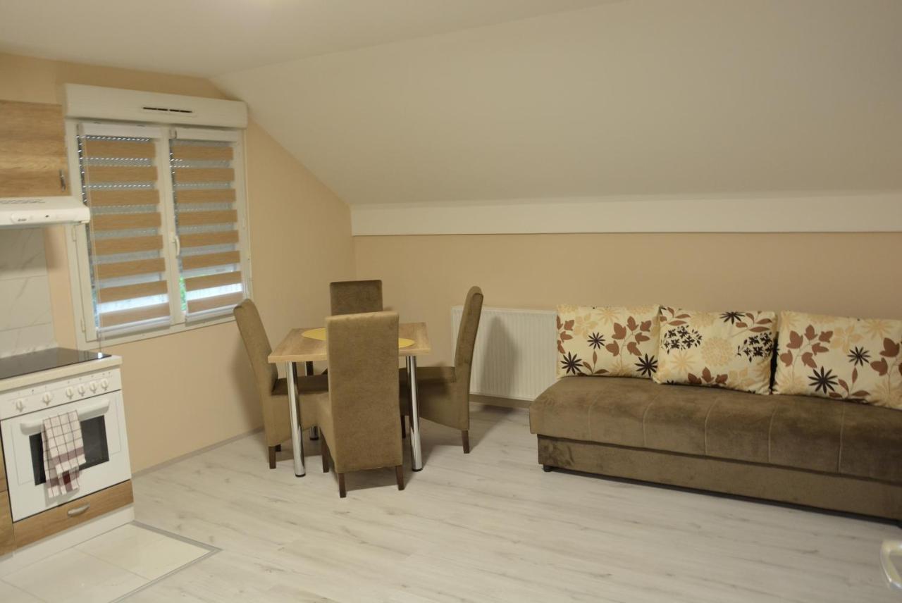 Garden Apartmani Ягодина Екстериор снимка
