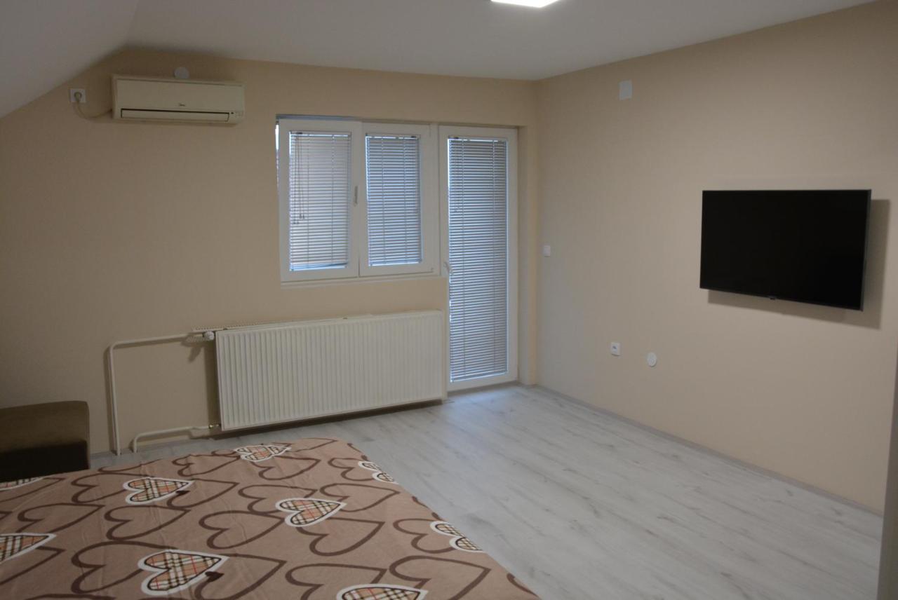 Garden Apartmani Ягодина Екстериор снимка